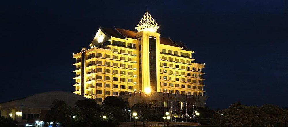 Champasak Grand Hotel Паксе Экстерьер фото