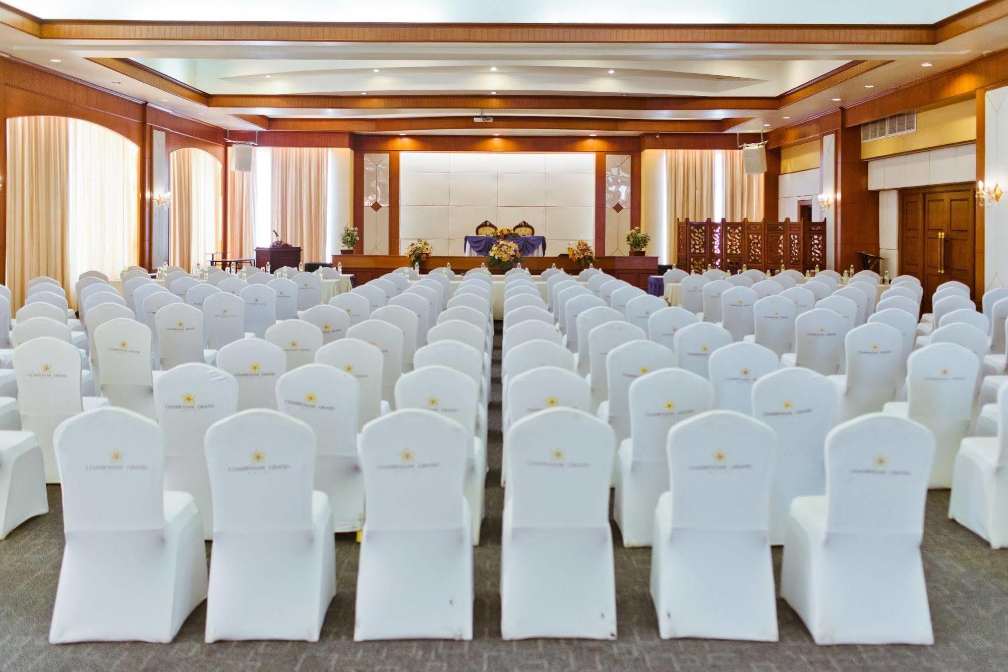 Champasak Grand Hotel Паксе Экстерьер фото