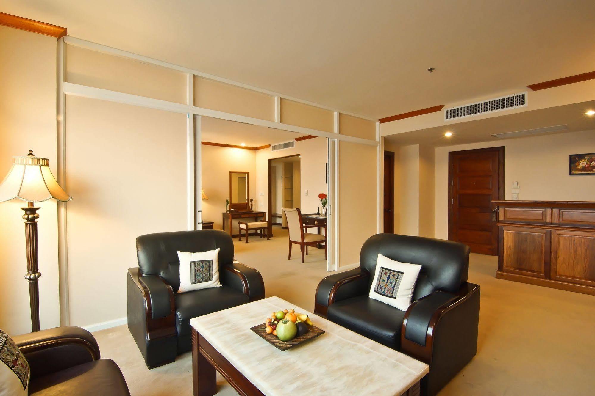 Champasak Grand Hotel Паксе Экстерьер фото