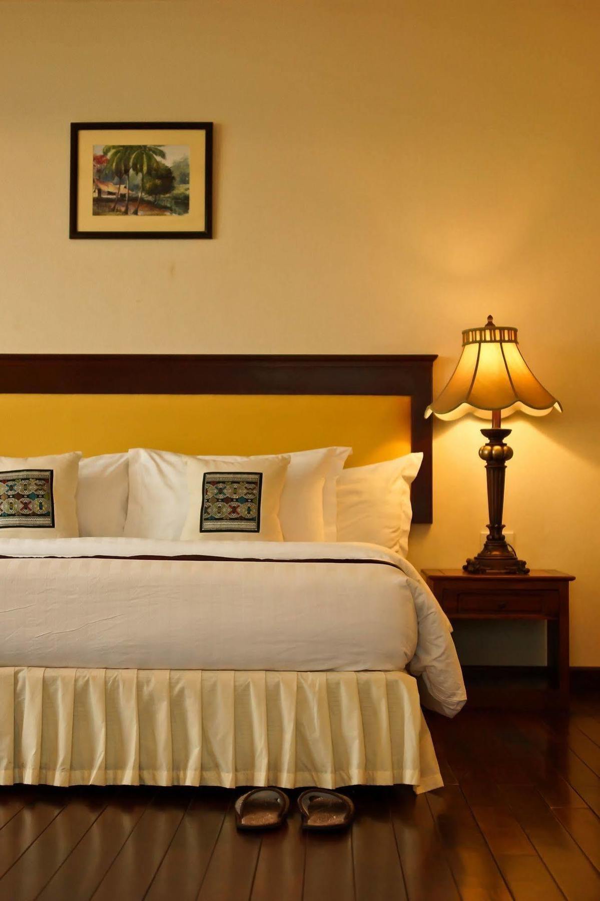 Champasak Grand Hotel Паксе Экстерьер фото